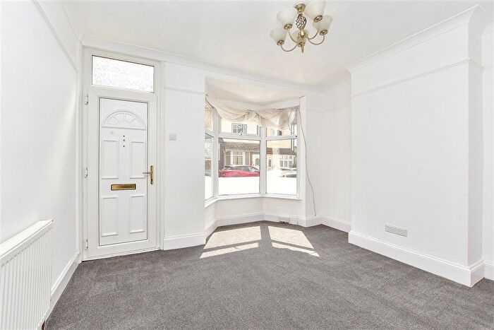3 Bedroom Terraced House For Sale In Charter Street, Gillingham, Kent, ME7