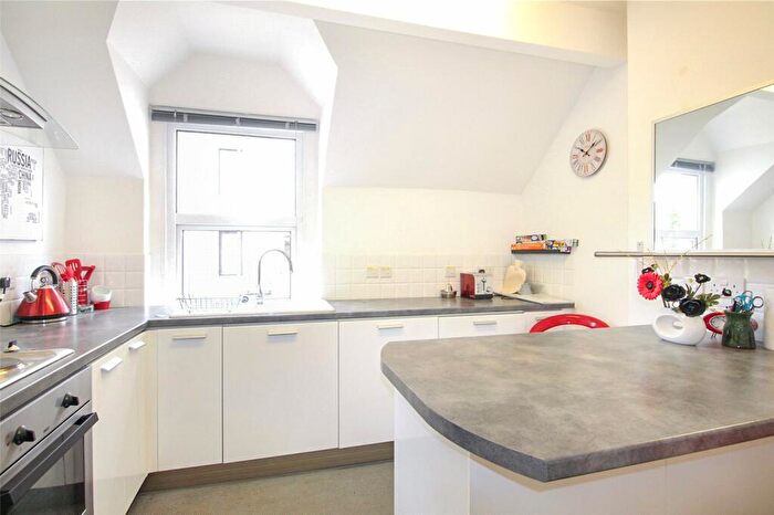 1 Bedroom Apartment For Sale In Whatley Road, Bristol, BS8