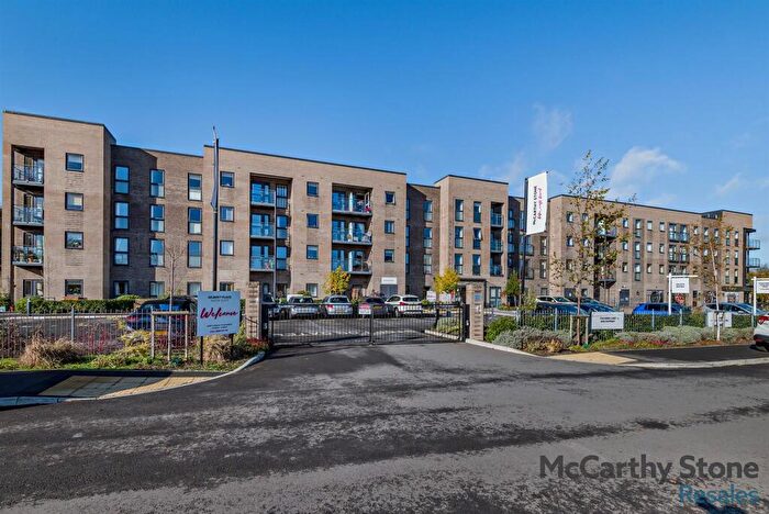 2 Bedroom Apartment For Sale In Gilbert Place, Lowry Way, Swindon, WIltshire, SN3