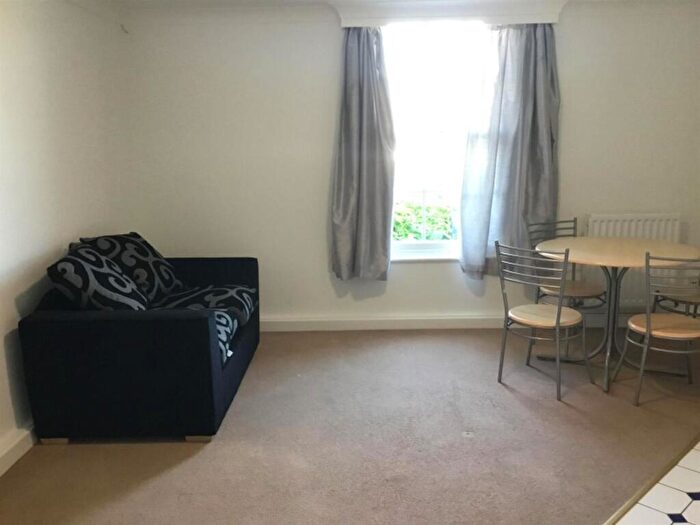 1 Bedroom Flat To Rent In Station Road West, Canterbury Ref -, CT2