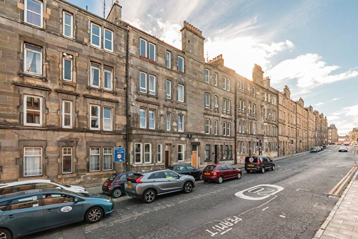 1 Bedroom Flat For Sale In , Broughton Road, Edinburgh, EH7