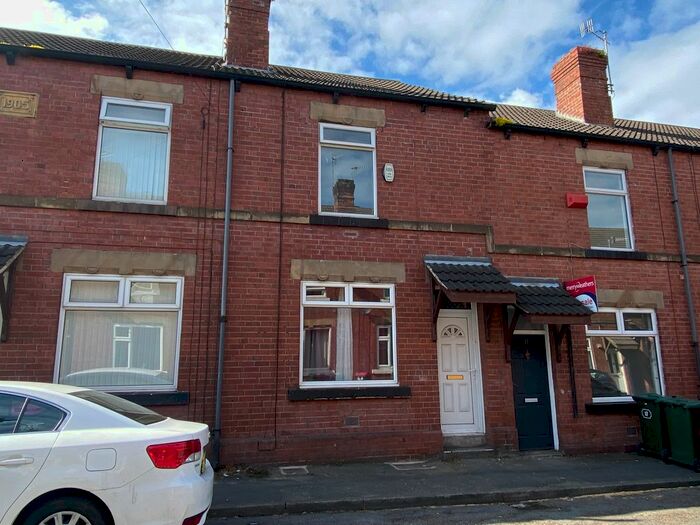 3 Bedroom Terraced House To Rent In Spalton Road, Rotherham, S62