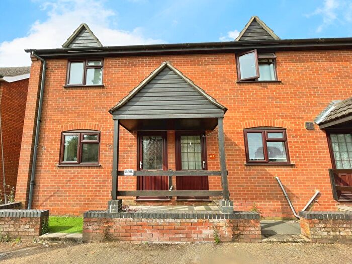 2 Bedroom Terraced House To Rent In High Street, Harrold, MK43