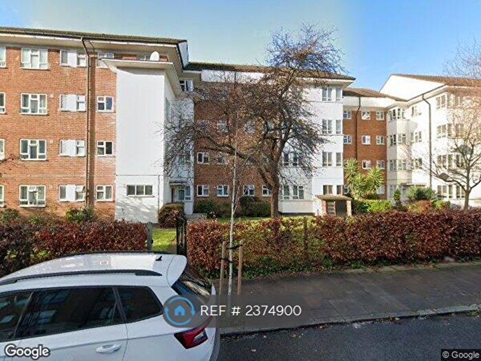 2 Bedroom Flat To Rent In Broughton Road, London, W13