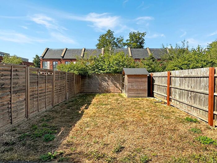 4 Bedroom Detached House For Sale In Coldhams Lane, Cambridge, CB1