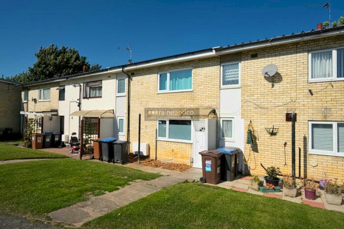 4 Bedroom Property To Rent In Bishops Rise, Hatfield AL10