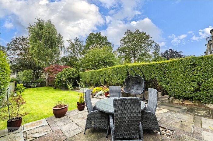 6 Bedroom Terraced House For Sale In Heath Crescent, Free School Lane, Halifax, West Yorkshire, HX1