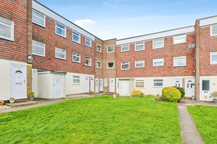 1 Bedroom Flat For Sale In Maney Hill Road, Sutton Coldfield, B72