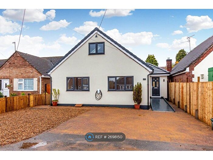 4 Bedroom Detached House To Rent In Woodland Road, Rushden, NN10