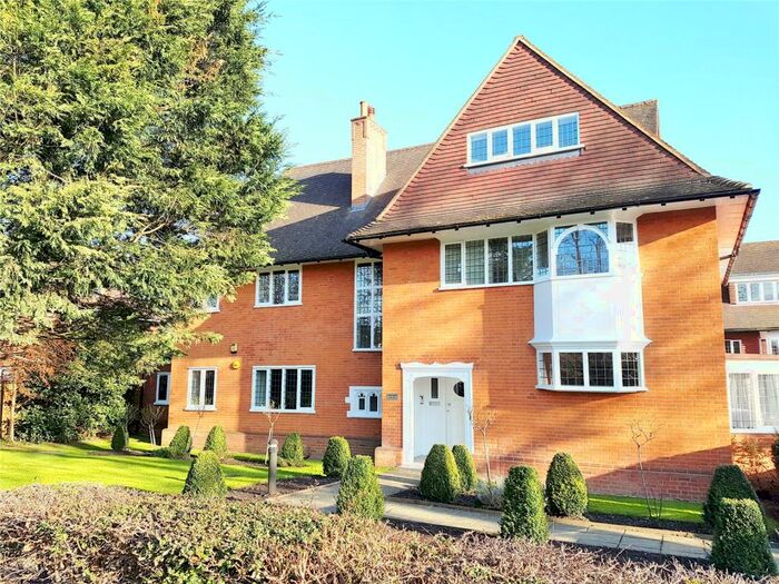 1 Bedroom Apartment To Rent In London Road South, Merstham, Redhill, Surrey, RH1