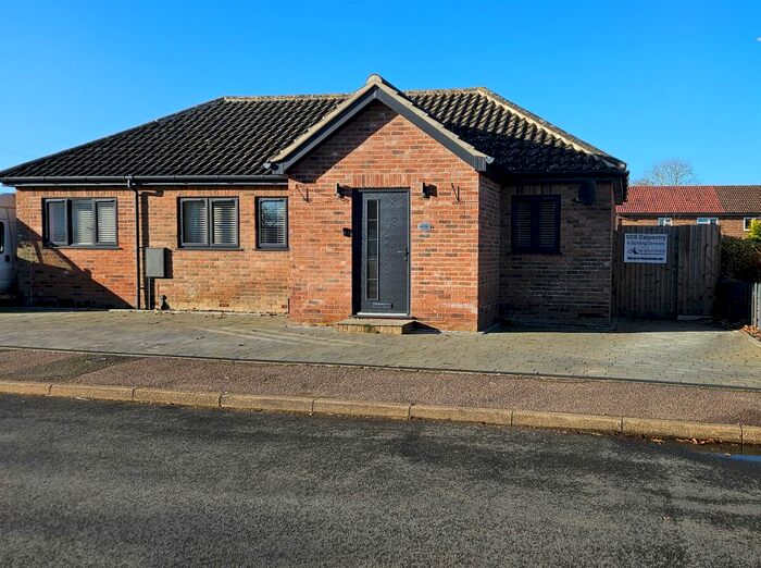 4 Bedroom Detached Bungalow For Sale In Falconer Avenue, Old Newton, Stowmarket, IP14