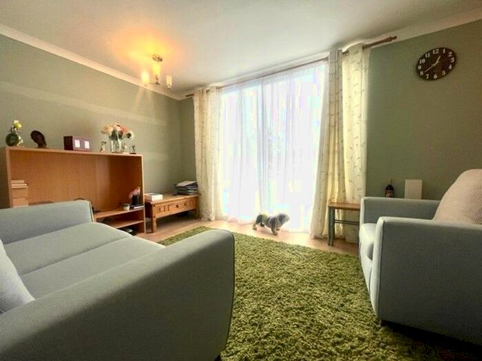 3 Bedroom Terraced House For Sale In Temsford Close, Harrow, HA2