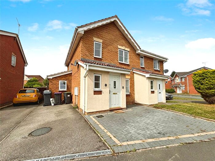 3 Bedroom Semi-Detached House For Sale In Hadrians Road, Bracebridge Heath, Lincoln, Lincolnshire, LN4