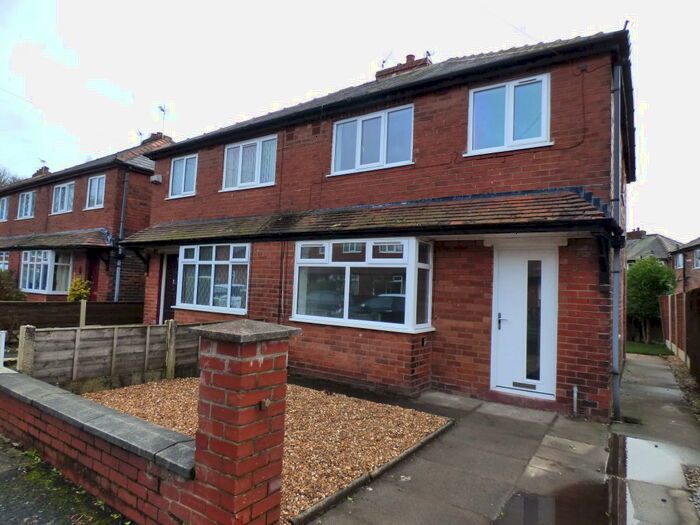 3 Bedroom House To Rent In Thirlmere Drive, Redvales, BL9