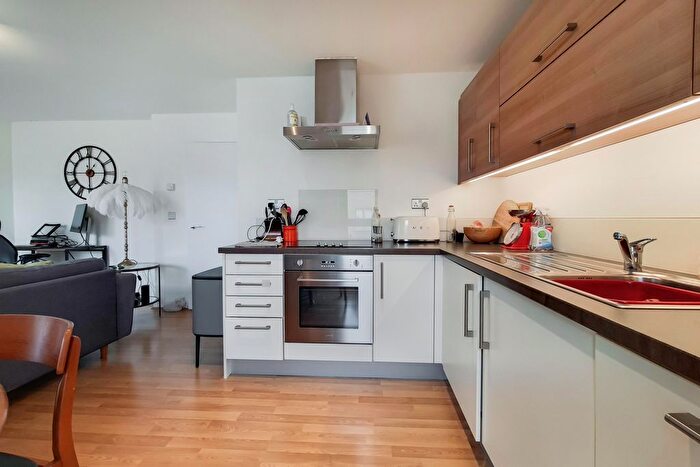 1 Bedroom Flat To Rent In Heath Place, London, E3