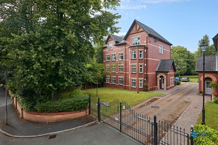 3 Bedroom Flat To Rent In Carnatic Road, Mossley Hill, L18
