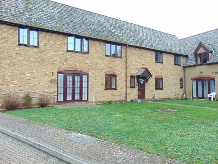2 Bedroom Maisonette To Rent In Broxbourne, Hertfordshire, EN10