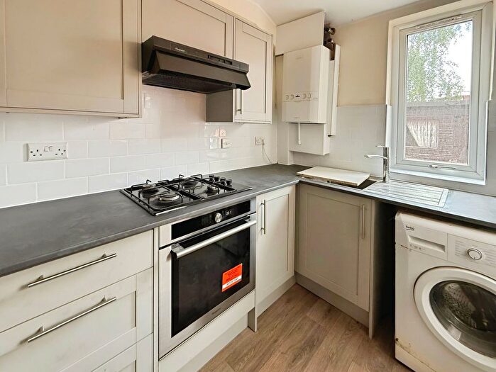 2 Bedroom Terraced House To Rent In Thornton Road, Fallowfield, M14