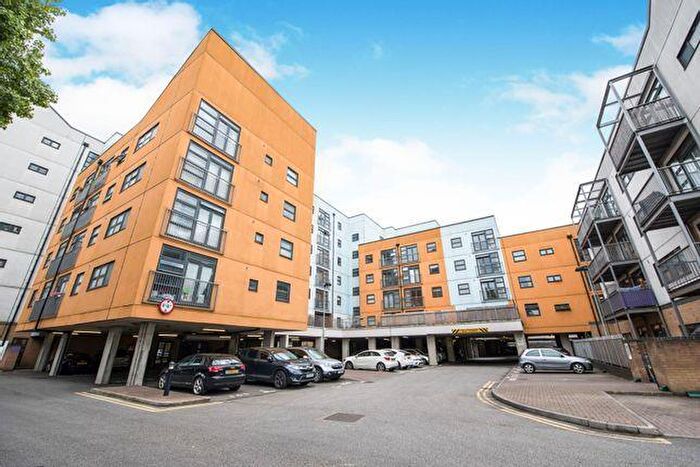 2 Bedroom Apartment To Rent In Maltings Close, London, E3