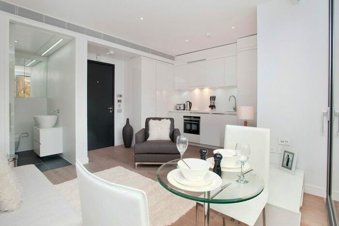 Studio To Rent In Central St. Giles Piazza, London, WC2H