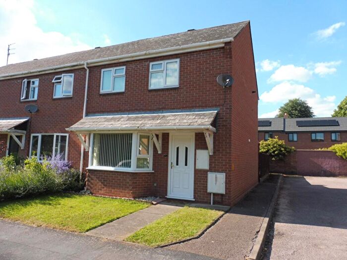 2 Bedroom End Of Terrace House To Rent In Queen Street, Leamington Spa, CV32