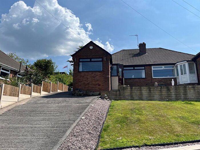 2 Bedroom Semi-Detached Bungalow For Sale In Regent Drive, Mossley, Ashton-Under-Lyne, OL5