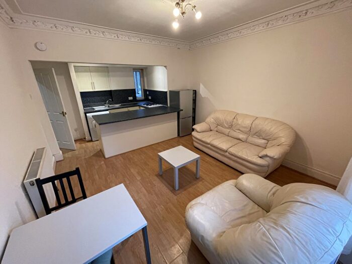 2 Bedroom Flat To Rent In Nicoll Street, Dundee, DD1