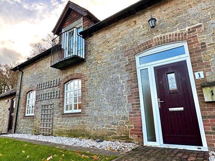 2 Bedroom Cottage To Rent In Waltham Park Road, Pulborough, RH20