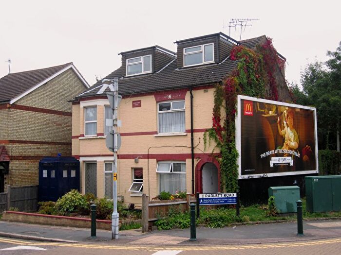 1 Bedroom Flat To Rent In Queens Road, Watford, WD17