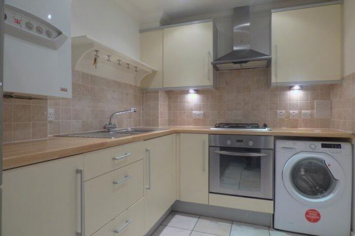 2 Bedroom Flat To Rent In Dunstan Road, Tunbridge Wells, TN4