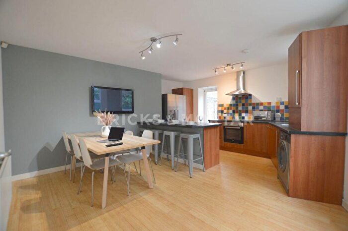 6 Bedroom End Of Terrace House To Rent In (£pppw) Mildmay Road, Newcastle Upon Tyne, NE2