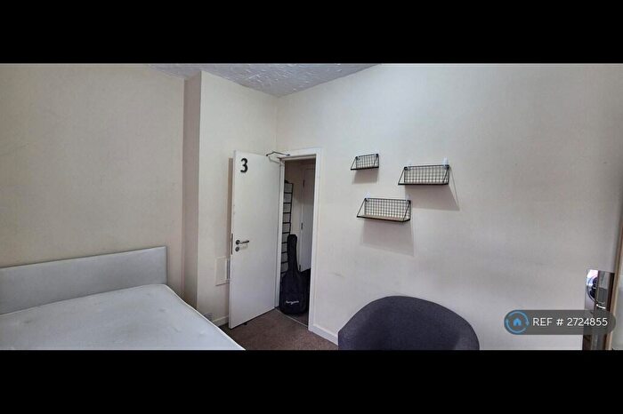 3 Bedroom Terraced House To Rent In Mackenzie Road, Salford, M7