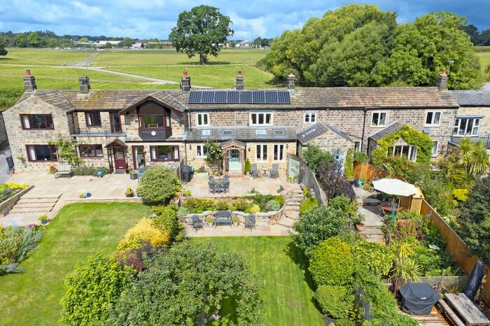 3 Bedroom Cottage For Sale In Crimple Lane, Follifoot, Harrogate, HG3