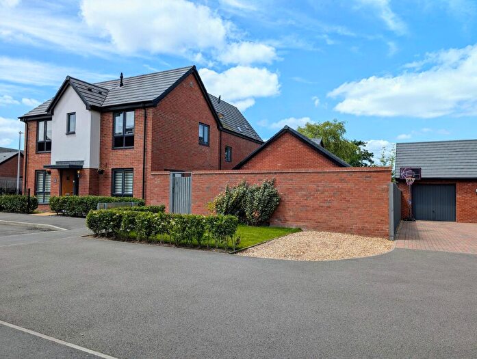 3 Bedroom Detached House For Sale In Sparrowdale Close, Grendon, CV9