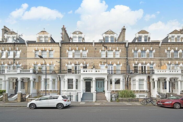 1 Bedroom Flat To Rent In Gunterstone Road, West Kensington, W14