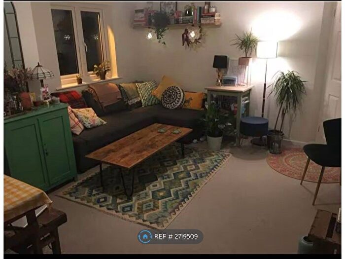 1 Bedroom Flat To Rent In Beacon Gate, London, SE14