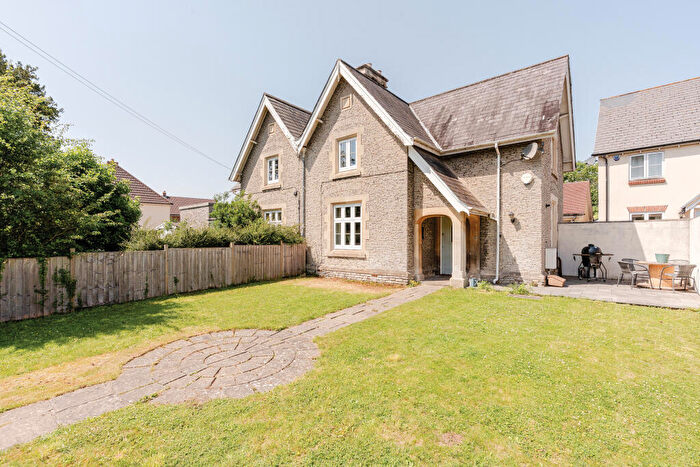 3 Bedroom Cottage For Sale In Harry Stoke Road, Stoke Gifford, Bristol, BS34