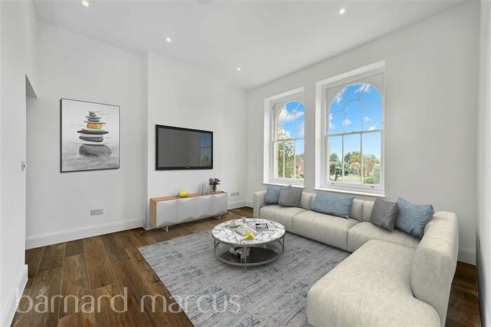 2 Bedroom Flat To Rent In Staines Road East, Sunbury-On-Thames, TW16