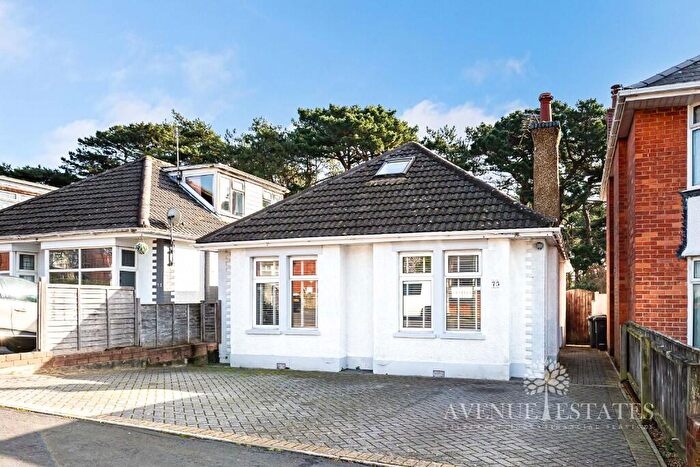 3 Bedroom Bungalow For Sale In Pine Vale Crescent, Bournemouth, Dorset, BH10