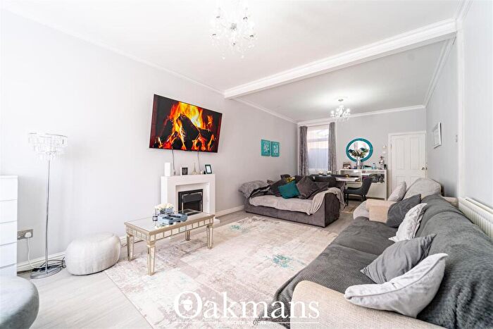 3 Bedroom End Of Terrace House For Sale In Rathbone Road, Smethwick, B67