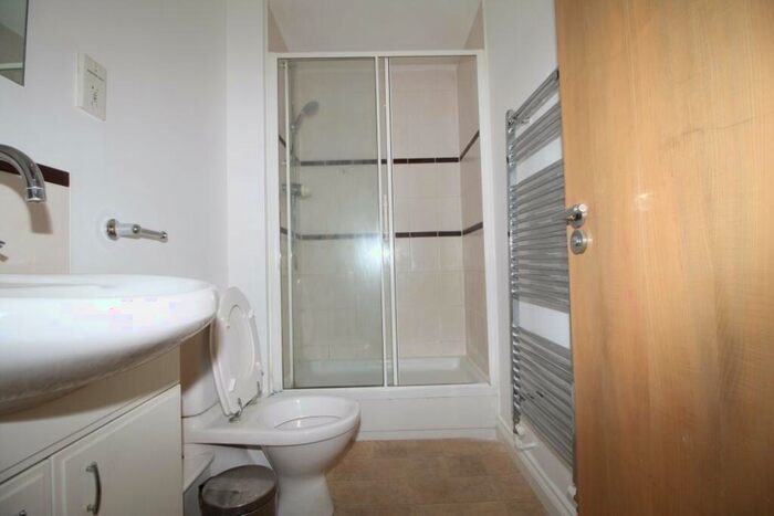 2 Bedroom Apartment To Rent In Cottage Close, Harrow, HA2