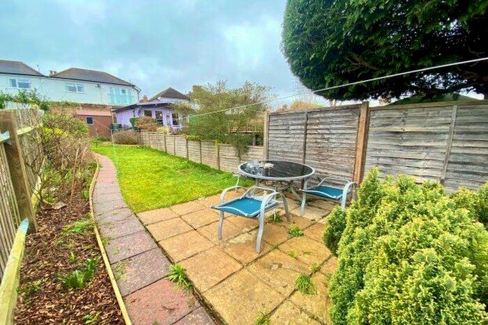 2 Bedroom Terraced House To Rent In Ludlow Road, Guildford, GU2