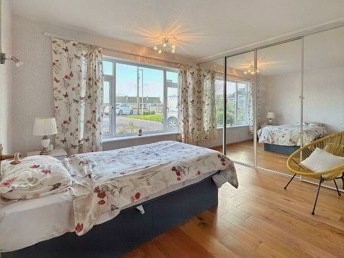 2 Bedroom Detached House For Sale In Brockley Road, Leonard Stanley