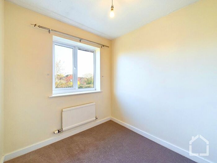 2 Bedroom End Of Terrace House To Rent In Sandown Court, Bletchley, MK3