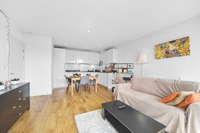 1 Bedroom Apartment To Rent In Embry Road London, SE9