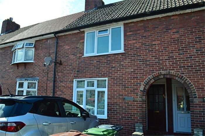 2 Bedroom Terraced House To Rent In Markyate Road, Dagenham, RM8