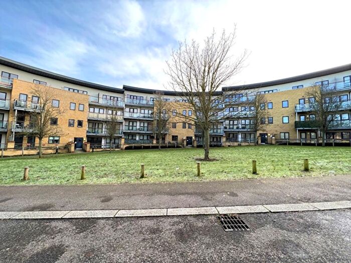 1 Bedroom Flat For Sale In Redwing Crescent, Waterstone Way, Greenhithe, DA9
