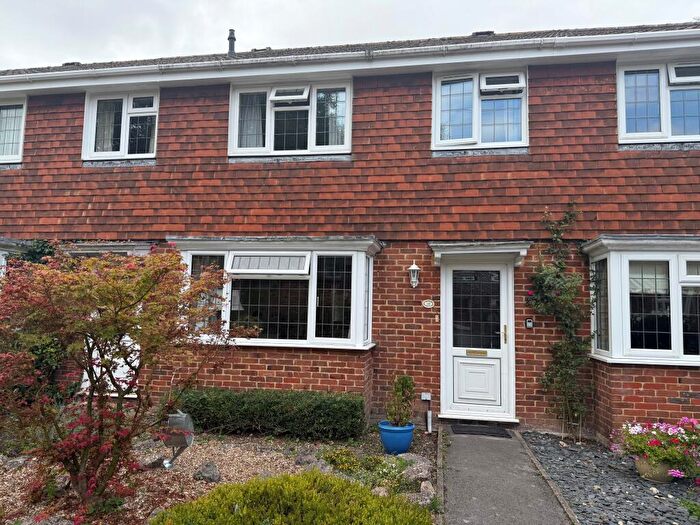 3 Bedroom Terraced House To Rent In Romsey, SO51