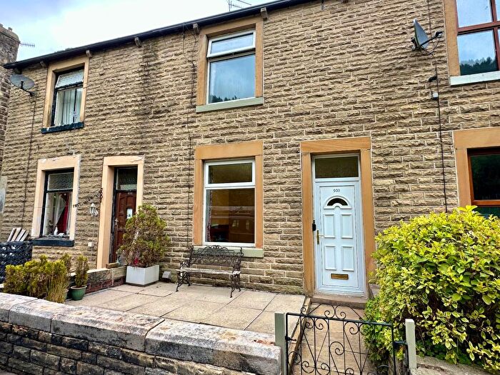 2 Bedroom Terraced House To Rent In Burnley Road, Todmorden, OL14