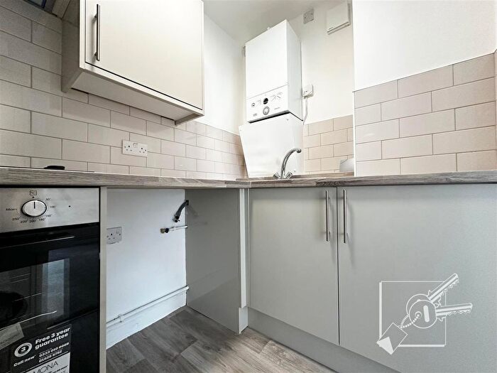 1 Bedroom Flat To Rent In Cobham Street, Gravesend, DA11